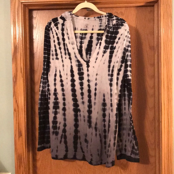 Tops - Black tie dyed long sleeve T-shirt.